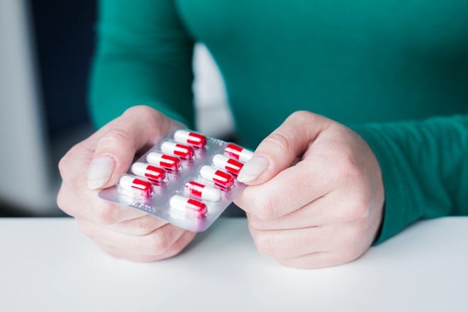 Eliquis vs. Xarelto, drug safety, bleeding risk, side effects, cost, generic options, food interactions, blood thinners Photo Credit: by freepik, magnific.com